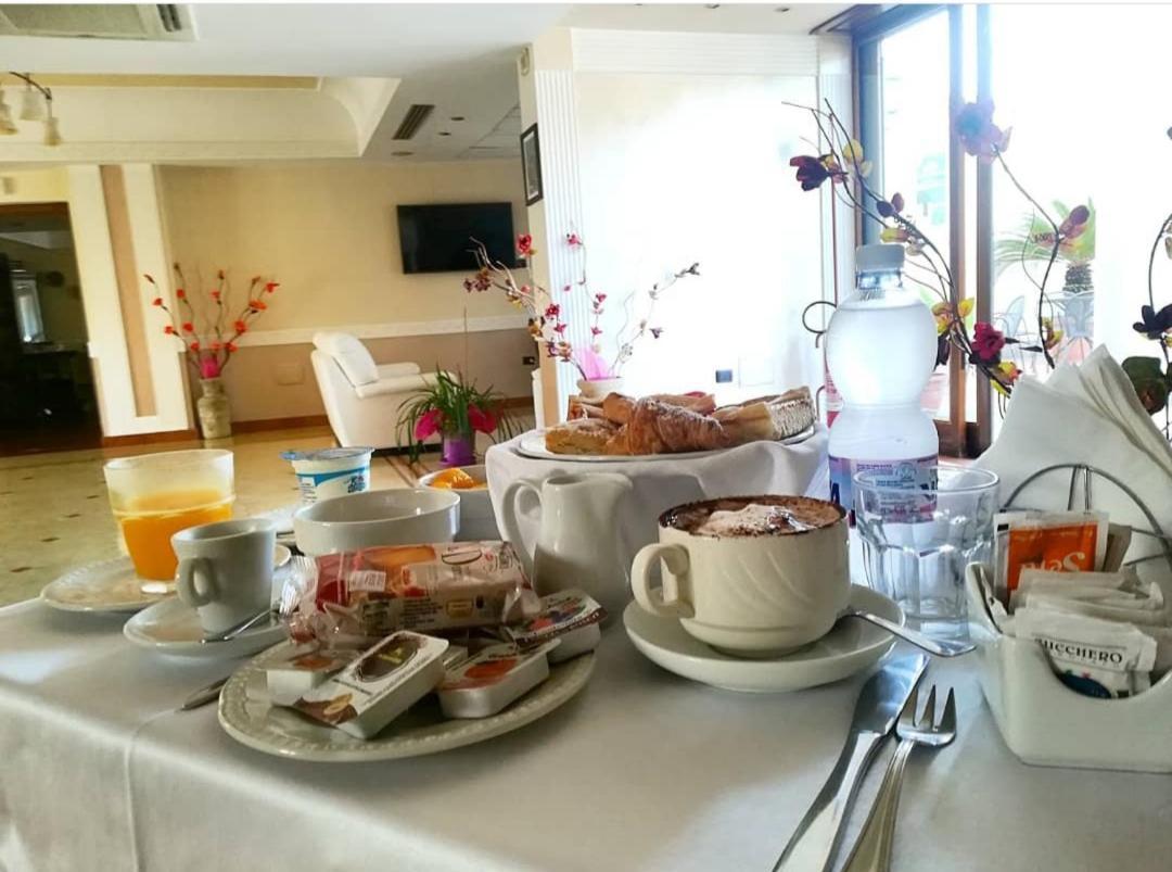 Venus Park Hotel Кастель Вольтурно Экстерьер фото