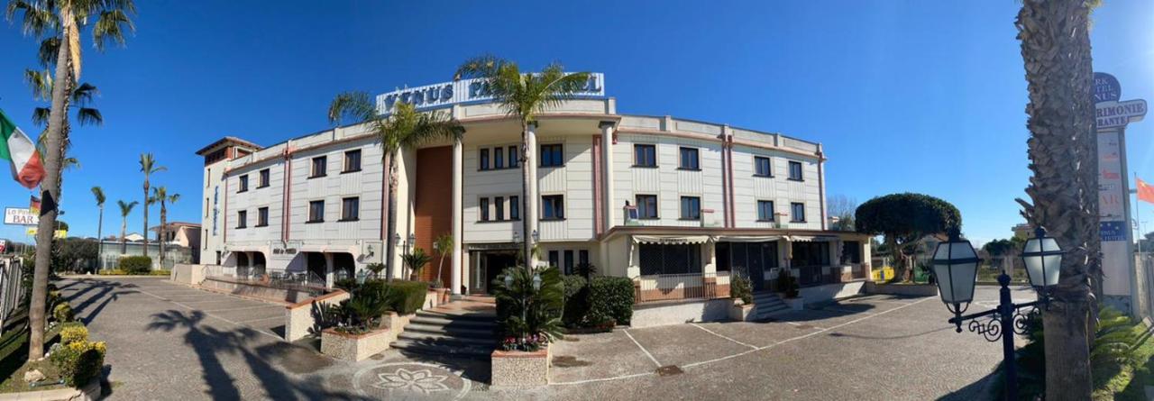 Venus Park Hotel Кастель Вольтурно Экстерьер фото